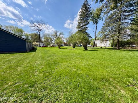Tiny photo for 0 Thomas Street #Lot 1, Tiffin, OH 44883 (MLS # 10006727)