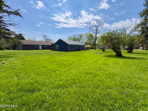 Photo of 0 Thomas Street #Lot 1, Tiffin, OH 44883 (MLS # 10006727)