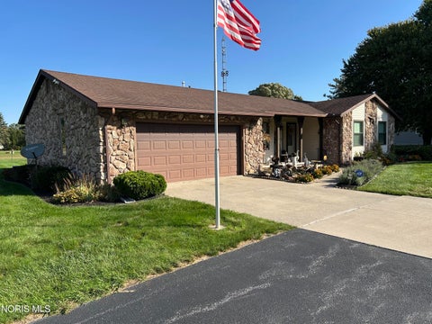 Tiny photo for 4020 County Road 2, Swanton, OH 43558 (MLS # 10014870)