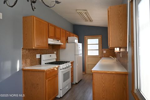 Tiny photo for 2226 Peabody Avenue, Toledo, OH 43614 (MLS # 10002441)