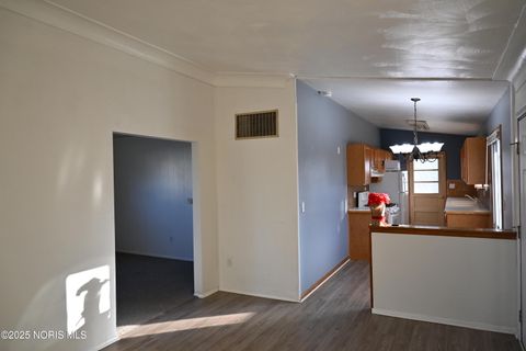 Tiny photo for 2226 Peabody Avenue, Toledo, OH 43614 (MLS # 10002441)