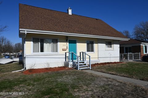 Tiny photo for 2226 Peabody Avenue, Toledo, OH 43614 (MLS # 10002441)