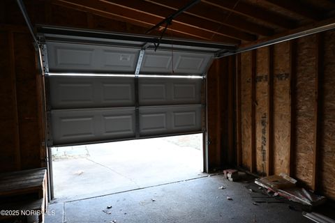 Tiny photo for 2226 Peabody Avenue, Toledo, OH 43614 (MLS # 10002441)