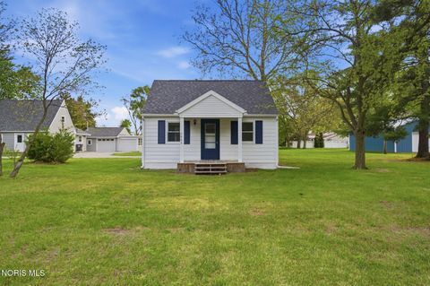 7956 Hill Avenue Holland OH 43528