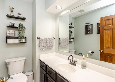 Tiny photo for 6744 Shieldwood Road, Toledo, OH 43617 (MLS # 10014019)