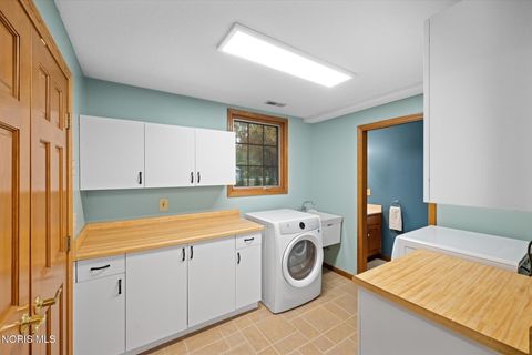 Tiny photo for 5901 Wildwood Lane, Whitehouse, OH 43571 (MLS # 10006795)