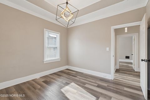 Tiny photo for 427 Oak Street, Toledo, OH 43605 (MLS # 10001712)