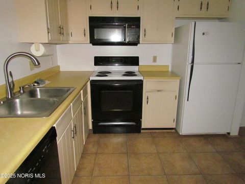 Tiny photo for 1668 Brownstone Boulevard #Apt 613, Toledo, OH 43614 (MLS # 10004911)