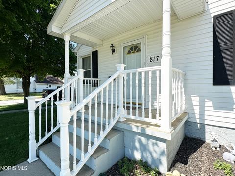 Tiny photo for 817 S Wood Street, Fostoria, OH 44830 (MLS # 10005101)