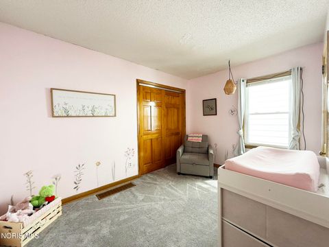 Tiny photo for 817 S Wood Street, Fostoria, OH 44830 (MLS # 10005101)