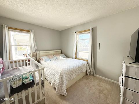 Tiny photo for 817 S Wood Street, Fostoria, OH 44830 (MLS # 10005101)