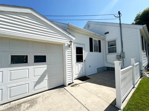 Tiny photo for 817 S Wood Street, Fostoria, OH 44830 (MLS # 10005101)