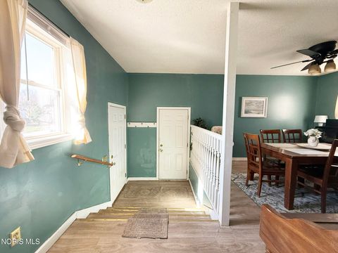 Tiny photo for 817 S Wood Street, Fostoria, OH 44830 (MLS # 10005101)