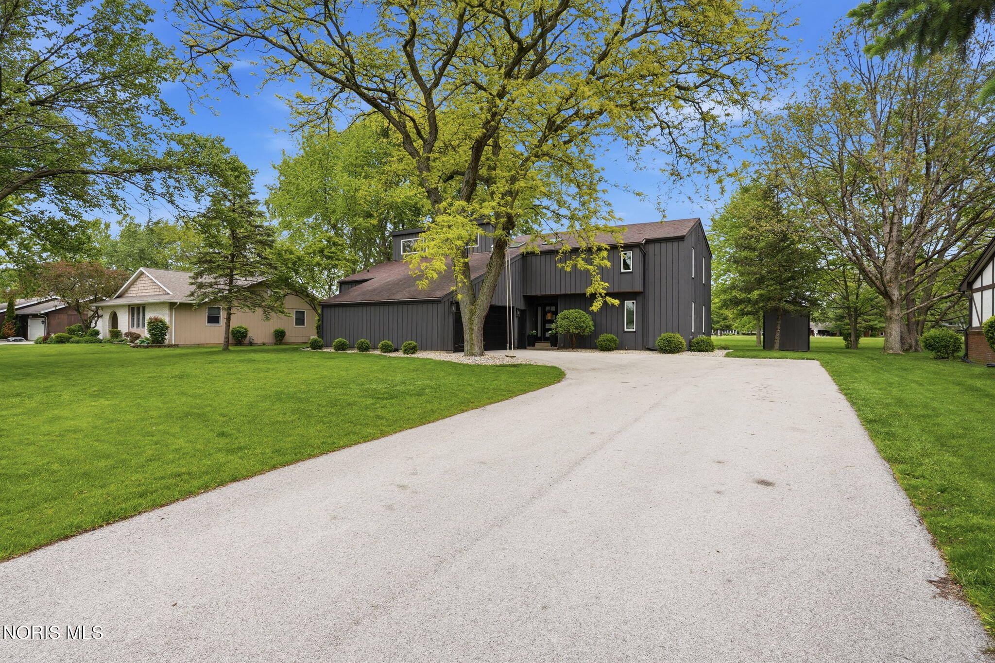 2923 Gleneagle Drive