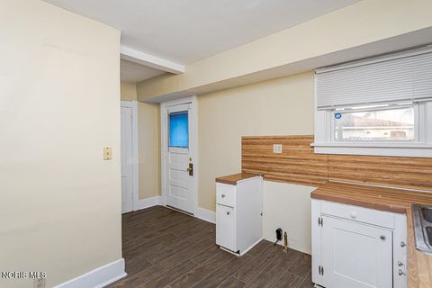 Tiny photo for 855 Brighton Avenue, Toledo, OH 43609 (MLS # 10004828)