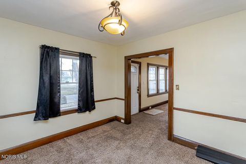 Tiny photo for 855 Brighton Avenue, Toledo, OH 43609 (MLS # 10004828)
