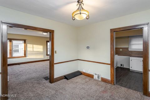 Tiny photo for 855 Brighton Avenue, Toledo, OH 43609 (MLS # 10004828)