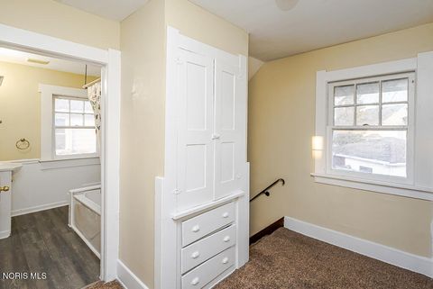 Tiny photo for 855 Brighton Avenue, Toledo, OH 43609 (MLS # 10004828)