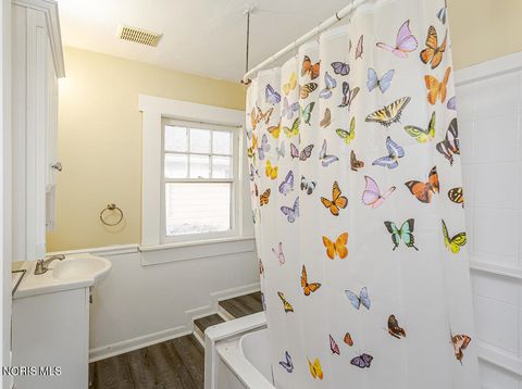 Tiny photo for 855 Brighton Avenue, Toledo, OH 43609 (MLS # 10004828)