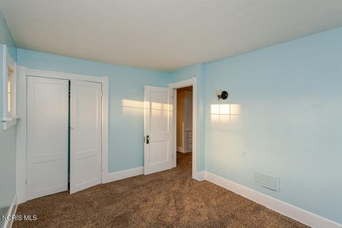 Tiny photo for 855 Brighton Avenue, Toledo, OH 43609 (MLS # 10004828)