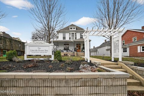 Tiny photo for 325 N Main Street, Bowling Green, OH 43402 (MLS # 10005272)