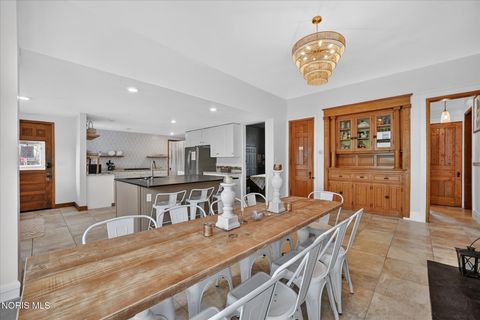 Tiny photo for 325 N Main Street, Bowling Green, OH 43402 (MLS # 10005272)