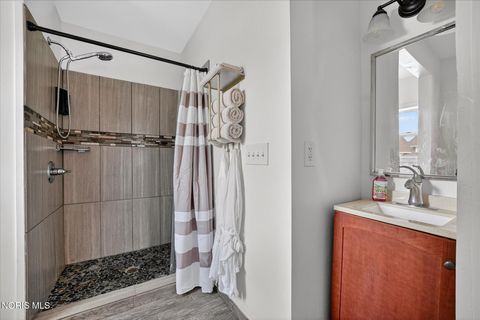 Tiny photo for 325 N Main Street, Bowling Green, OH 43402 (MLS # 10005272)