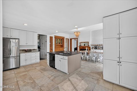 Tiny photo for 325 N Main Street, Bowling Green, OH 43402 (MLS # 10005272)