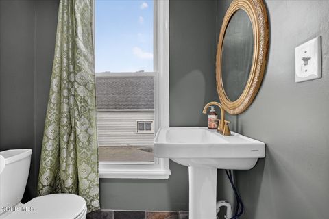 Tiny photo for 325 N Main Street, Bowling Green, OH 43402 (MLS # 10005272)