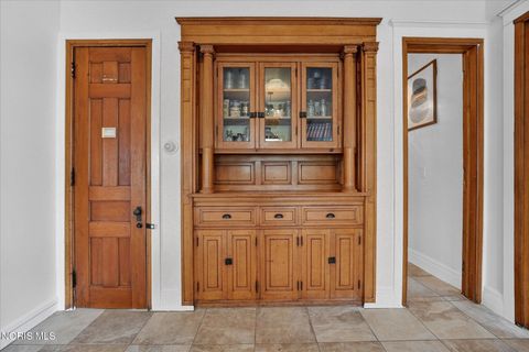 Tiny photo for 325 N Main Street, Bowling Green, OH 43402 (MLS # 10005272)