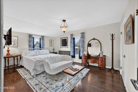 Tiny photo for 325 N Main Street, Bowling Green, OH 43402 (MLS # 10005272)