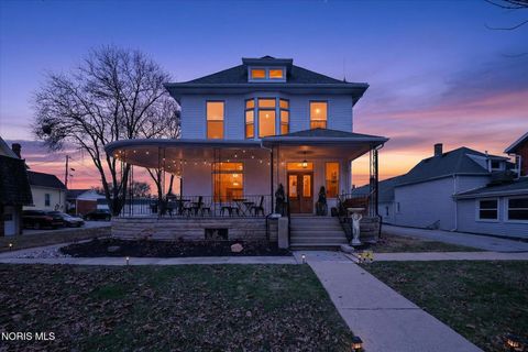 Photo of 325 N Main Street, Bowling Green, OH 43402 (MLS # 10005272)