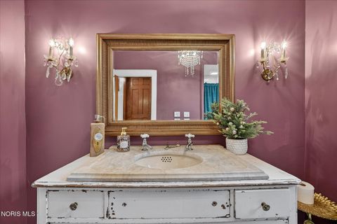 Tiny photo for 325 N Main Street, Bowling Green, OH 43402 (MLS # 10005272)