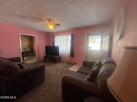 Tiny photo for 5221 Melvin Drive, Toledo, OH 43615 (MLS # 10005126)