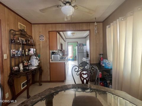 Tiny photo for 5221 Melvin Drive, Toledo, OH 43615 (MLS # 10005126)