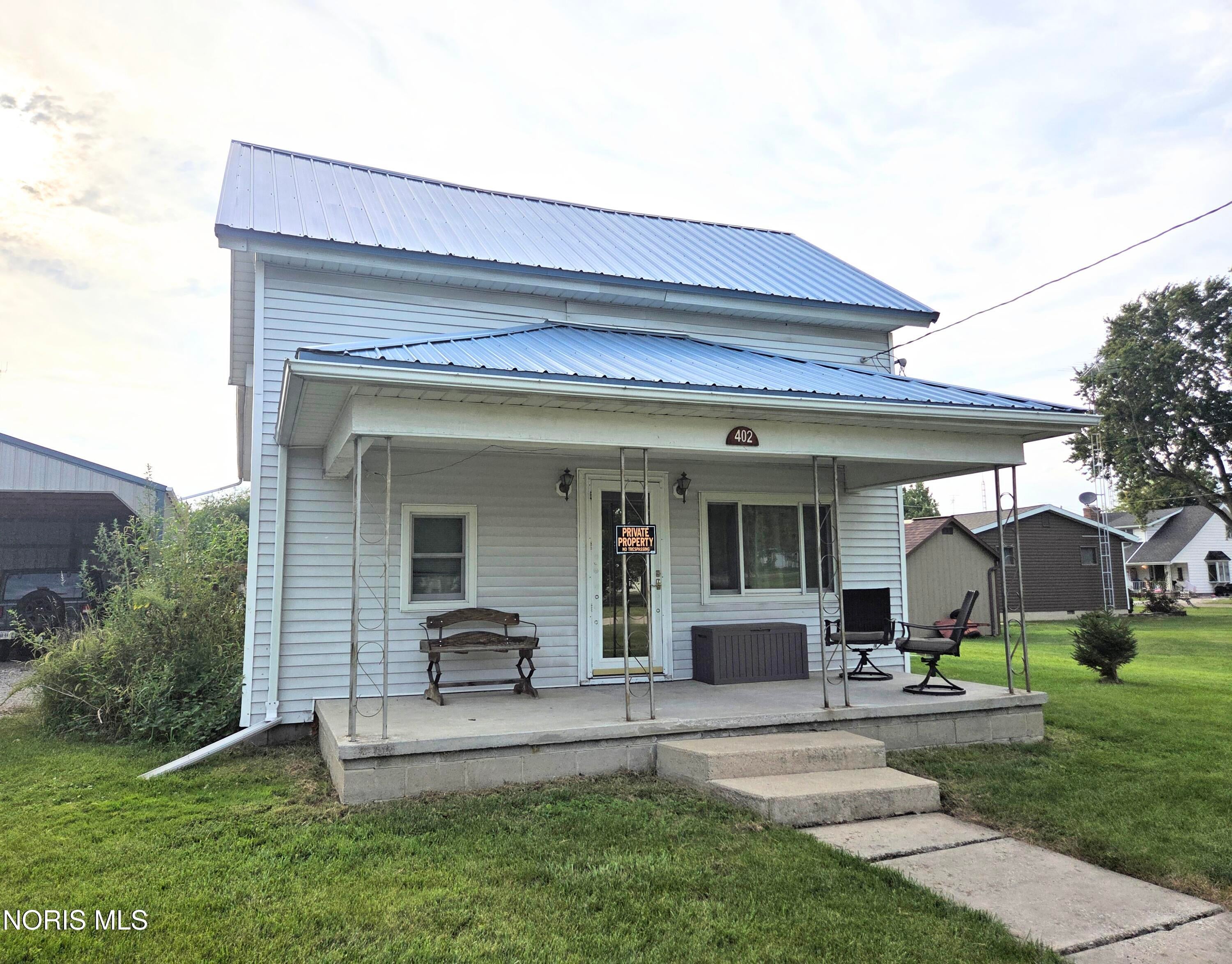 402 S Sixth Street