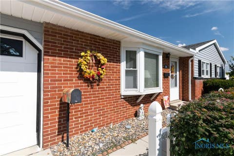 Tiny photo for 704 Northview Drive, Fostoria, OH 44830 (MLS # 10010370)