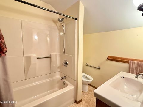 Tiny photo for 1606 S Crissey Road, Holland, OH 43528 (MLS # 10010098)
