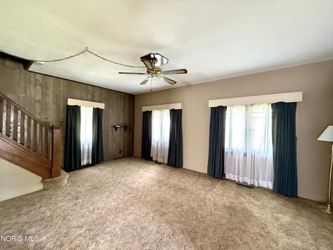 Tiny photo for 1606 S Crissey Road, Holland, OH 43528 (MLS # 10010098)