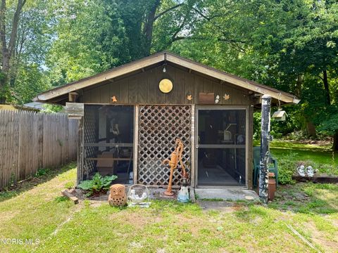 Tiny photo for 1606 S Crissey Road, Holland, OH 43528 (MLS # 10010098)