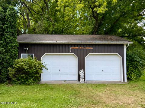 Tiny photo for 1606 S Crissey Road, Holland, OH 43528 (MLS # 10010098)
