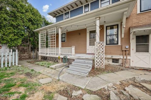 Tiny photo for 2921 Collingwood Boulevard, Toledo, OH 43610 (MLS # 10006074)