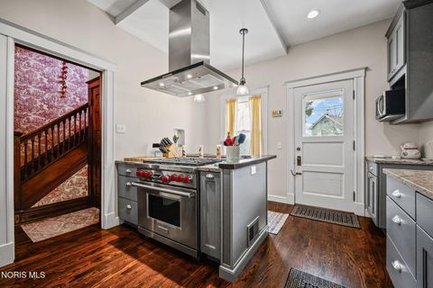 Tiny photo for 2921 Collingwood Boulevard, Toledo, OH 43610 (MLS # 10006074)