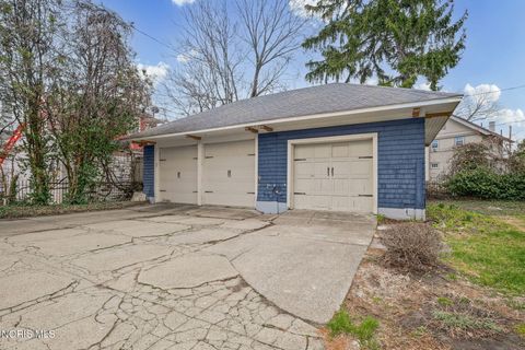 Tiny photo for 2921 Collingwood Boulevard, Toledo, OH 43610 (MLS # 10006074)