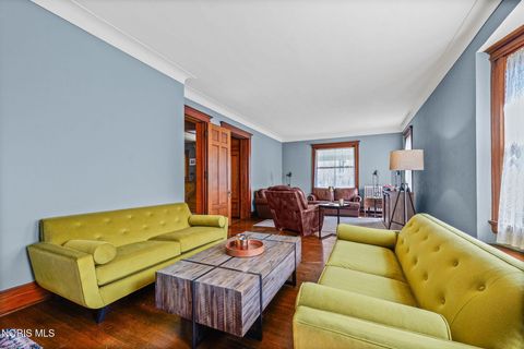 Tiny photo for 2921 Collingwood Boulevard, Toledo, OH 43610 (MLS # 10006074)