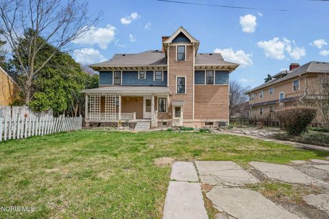 Tiny photo for 2921 Collingwood Boulevard, Toledo, OH 43610 (MLS # 10006074)