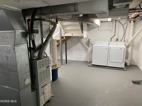 Tiny photo for 1475 Craigwood Road, Toledo, OH 43612 (MLS # 10006564)