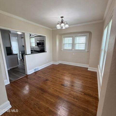 Tiny photo for 1475 Craigwood Road, Toledo, OH 43612 (MLS # 10006564)