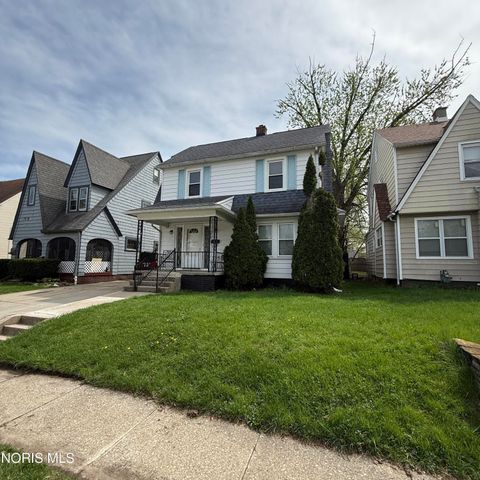 Tiny photo for 1475 Craigwood Road, Toledo, OH 43612 (MLS # 10006564)