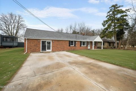 Tiny photo for 5415 Seaman Road, Oregon, OH 43616 (MLS # 10006336)